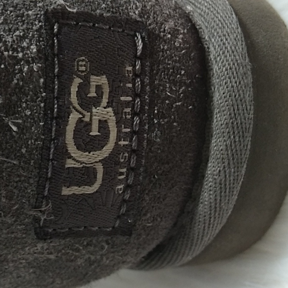 SALE! Authentic UGG Australia Boots Sz.8 Gently Worn - Picture 3 of 16